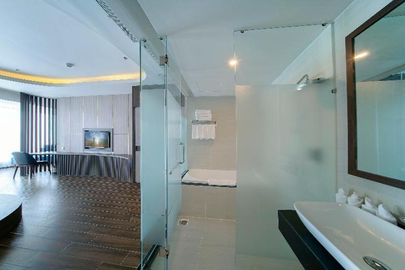 Atlantic Nha Trang Hotel Room photo